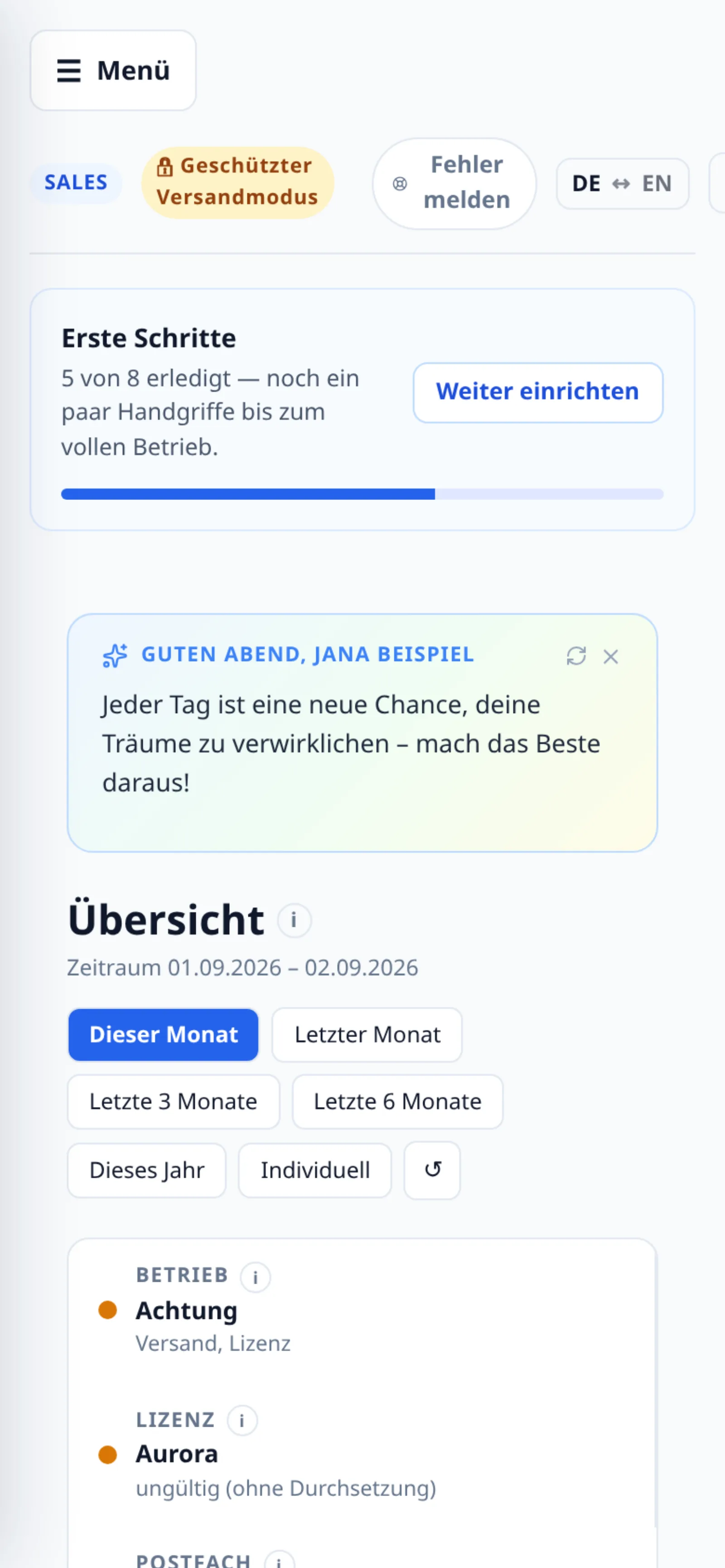 Am Handy klappt die Seitenleiste zu einem Knopf „Menü“ zusammen. Darunter steht, was heute ansteht.